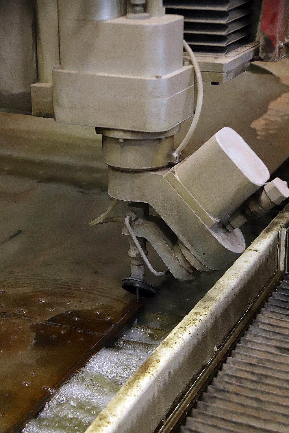 Гидроабразивная резка