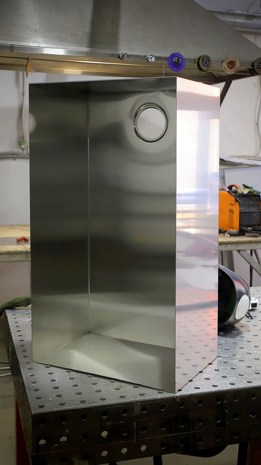 Баки и ёмкости из нержавеющей стали