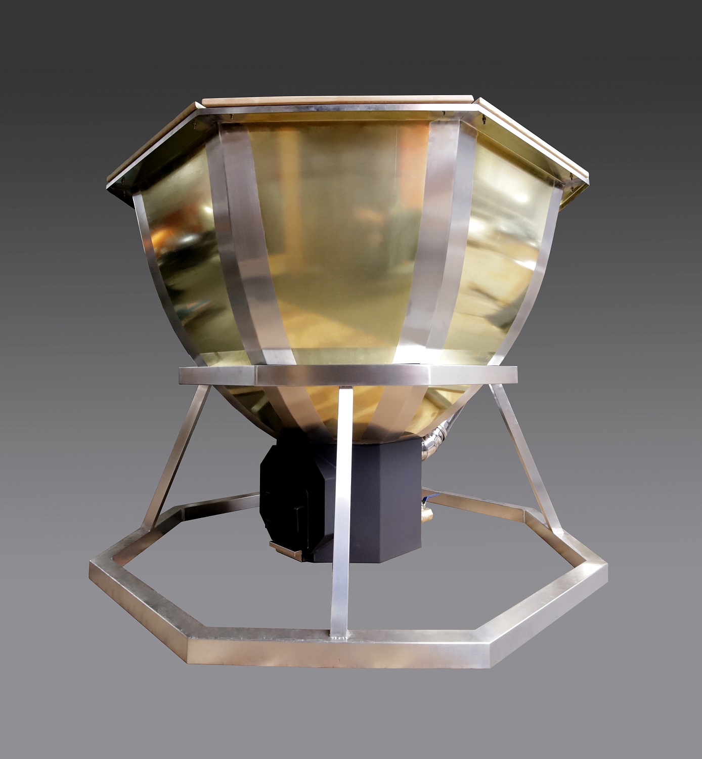 Баки и ёмкости из нержавеющей стали